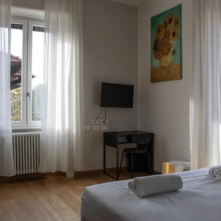 Rrrapido Holy Suites And Rooms - Via Sardegna-2